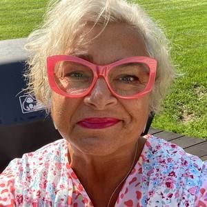 Meet your Posher, Janice